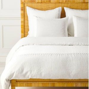 BNWT - 2 Danbury KING SHAM - FOG